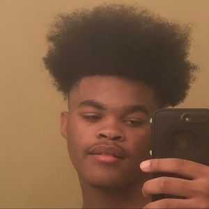 Meet your Posher, Karon